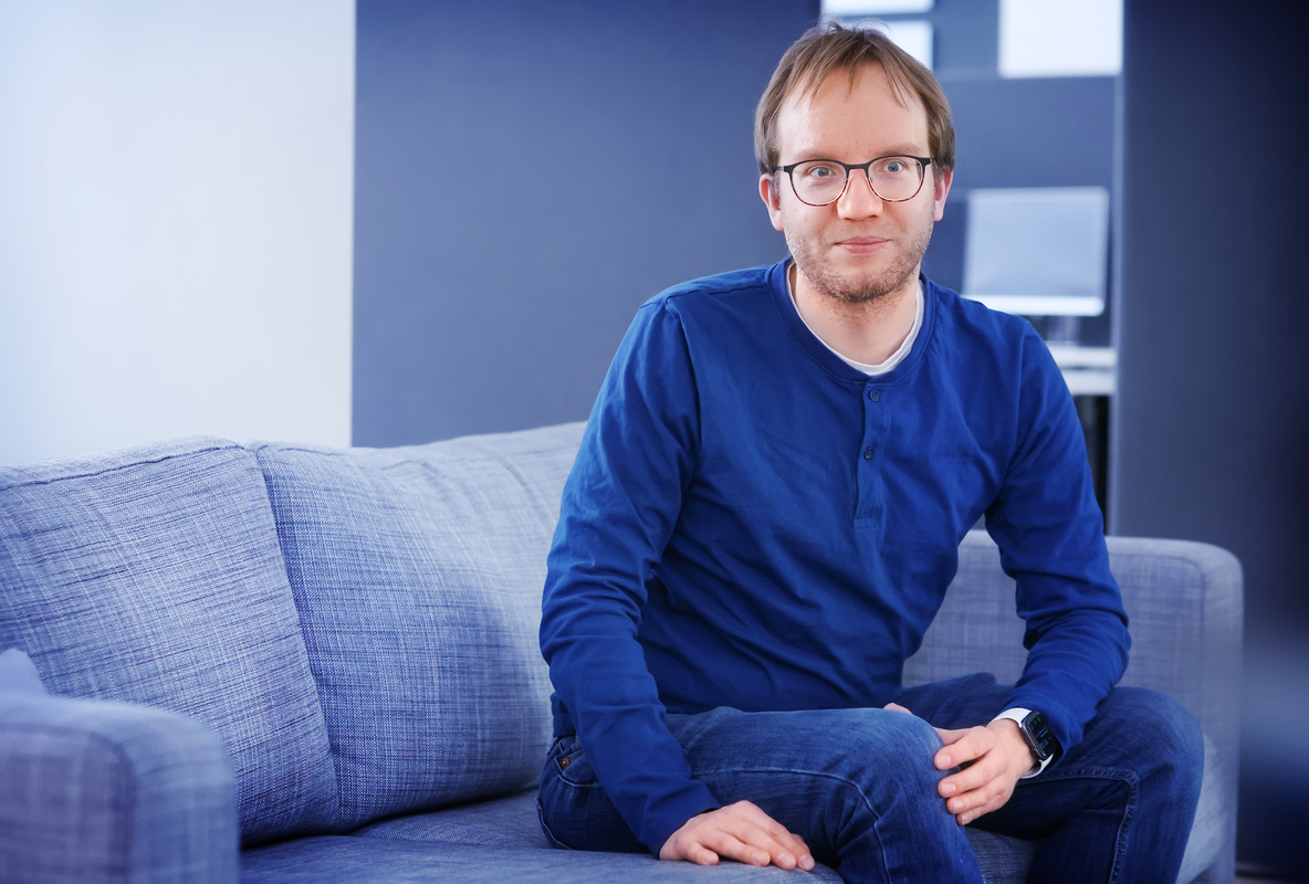 
                        <p>
                            <a href="/res/img/presseinformationen/highres/garbe_Ansgar03.jpg" class="new-window">Download JPG hochauflösend</a><br />
                            Fotograf: Amac Garbe
                        </p>
                    